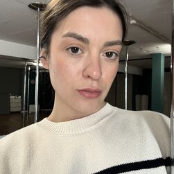 スカーレット・オハラのOnlyFansショーツがアマチュアセルフィーの熱をスパーク