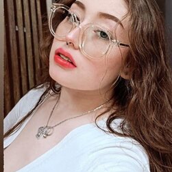 Blanquita tetona
