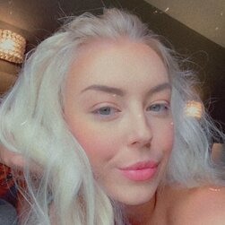 Lush Blonde Snapchat Beauty Gets Leaked