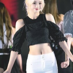 Nagyung From Fromis_9 Looks Tasty Enough to Devour