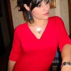 Rita — Amateur Wife Showing Off That Juicy Body
