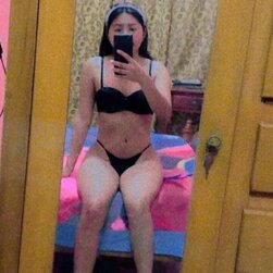 Novia: Amateur Putita Begs to Be Fucked Raw