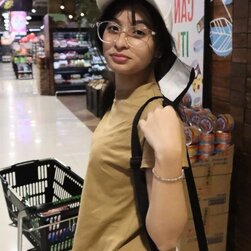 Should I Drop Her Nudes? This Asian Cutie Is Just Too Tempting