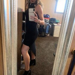 Sweet And Horny Wife Drops Down And Sucks Cock Like A True Queen