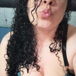Chubby Babe Bringing All The Curves And Confidence