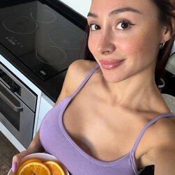 Fuck Love, Fill All My Holes Tonight — Petite Slut’s Deep Craving