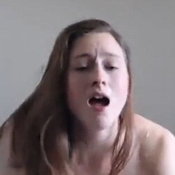 ディス・スラット・ニーズ・コック・アンド・カム・24/7・トゥ・ステイ・サティスファイド