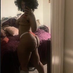 Thick Ebony Bombshell Dripping With Lust and Ready to Play
