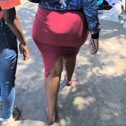 Horny guy secretly snaps pictures of a juicy butt in public risking it all for the perfect shot