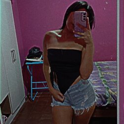 Wild Jujeña Bombshell Miluchii Drives Everyone Crazy With Her Dirty Instagram Vibes