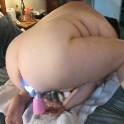Cute BBW Babe Rubs Her Clit With Short Hair Flying In Pleasure