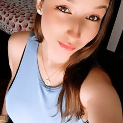 Leaked Slut Exposes Her Soaked Pussy Begging For More