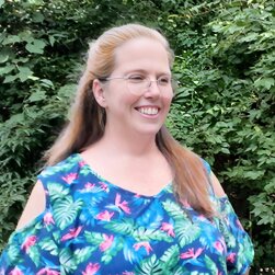 Real Webslut Wife Tara Z Begs For Anal And Squirts Hard