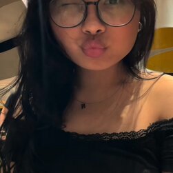 Luscious Sweet Girl Moaning As She Begs For Deep Dick