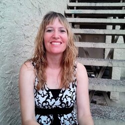 Milf Photoshoot Turns Into Hardcore Fuckfest