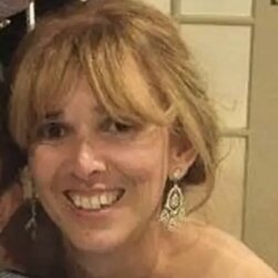 マイ・ノーティー・マム・ゲッティング・ファックド・ライク・ザ・スラッティー・ネイバー・ネクスト・ドア（リポスト・フォア・モア）