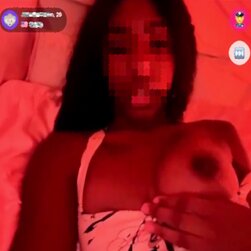 Devilish Hottie Ignites Passion in Steamy Fuck Session