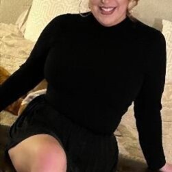 35-Year-Old Redhead Escort Scarlett — Setting San Francisco on Erotic Fire