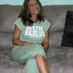 Mature Cougar Strips and Shows Off Her Raw Passion