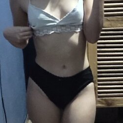 Fiery Spanish Beauty with a Body Made for Sin