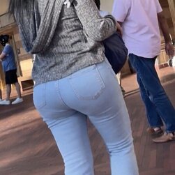 Grand-mère Latina Bbl épaisse