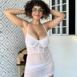 Curly-Haired Hottie in Glasses Sizzles in Sizzling Fuck Show