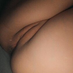 Tight Latina Pussy Leaked During Naughty Fingering