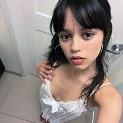 Jenna Ortega tahsilat