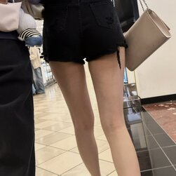 Japanese Beauty With Creamy Legs Caught Candidly Showing Off