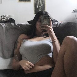 Cute Amateur Chick Making the Dirtiest, Horny Selfies
