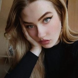 Ukranian-Spanish chick loves EU immigration policies and will never go back