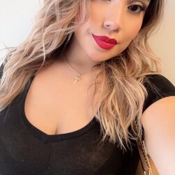 Latina tetas grandes