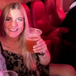 Sultry MILF Wife in Her Most Tempting Mood