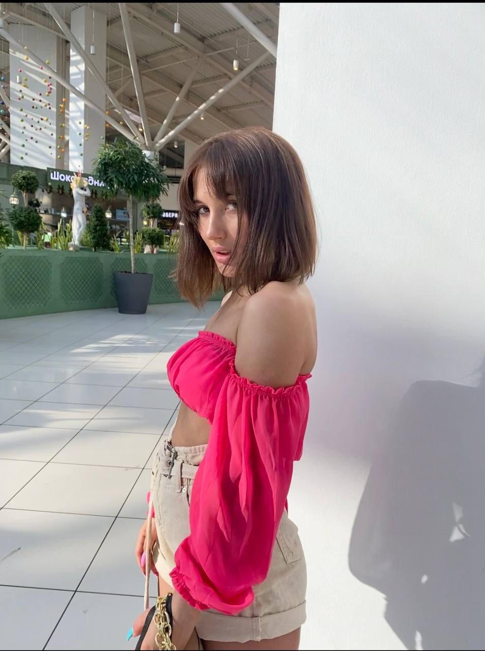 Brunette Babe Erel W Erel Shows Off Her Naughty Side Brunette Babe Erel W Erel Shows Off Her Naughty Side