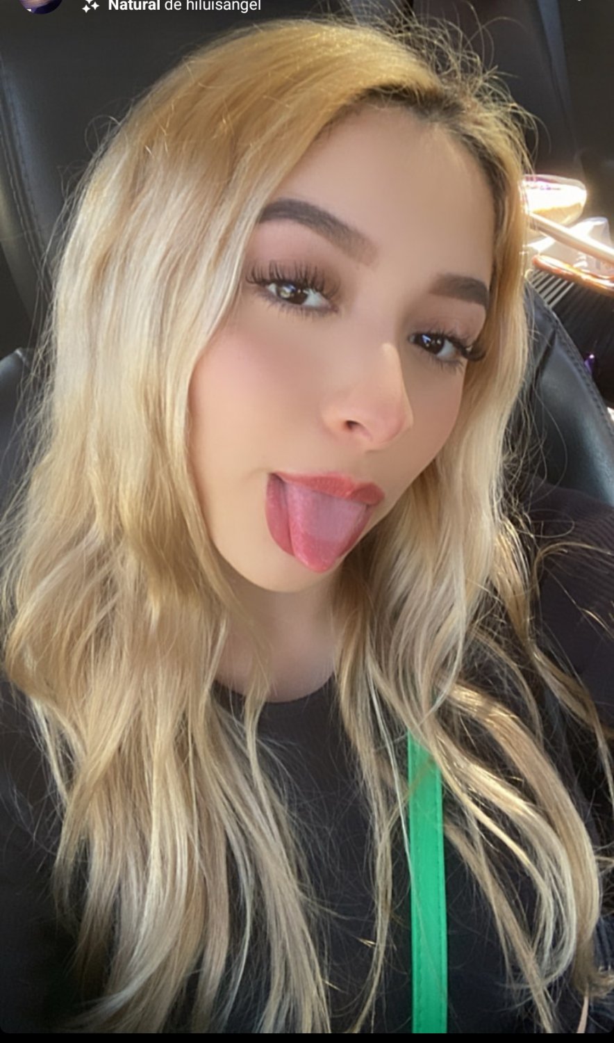 Latina webslut Cathy shows off in hot selfies 29