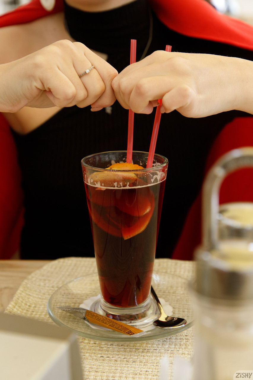 Zishy’s Victoria Minina Brings Beautiful Babe Heat in Amateur Tease Zishy’s Victoria Minina Brings Beautiful Babe Heat in Amateur Tease