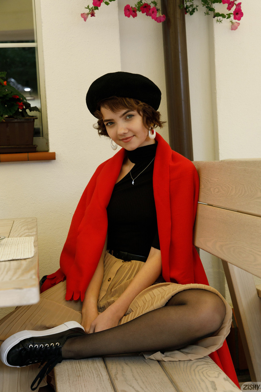 Zishy’s Victoria Minina Brings Beautiful Babe Heat in Amateur Tease Zishy’s Victoria Minina Brings Beautiful Babe Heat in Amateur Tease