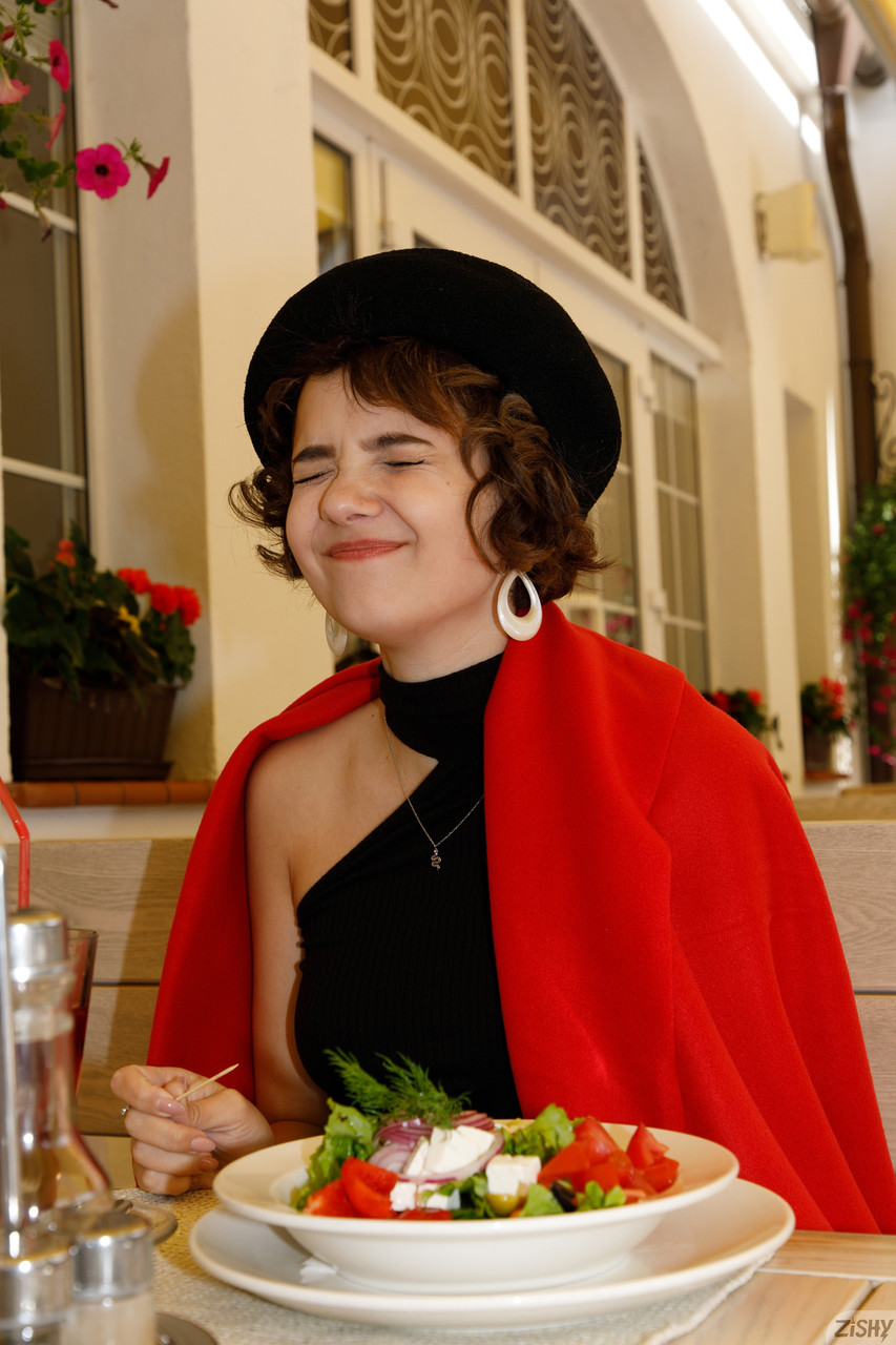 Zishy’s Victoria Minina Brings Beautiful Babe Heat in Amateur Tease Zishy’s Victoria Minina Brings Beautiful Babe Heat in Amateur Tease