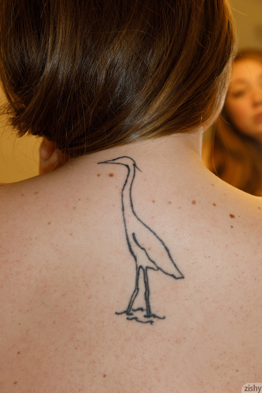 La bellezza americana Rose Fessenden stuzzica con il suo backdoor rotondo e il suo grande seno La bellezza americana Rose Fessenden stuzzica con il suo backdoor rotondo e il suo grande seno