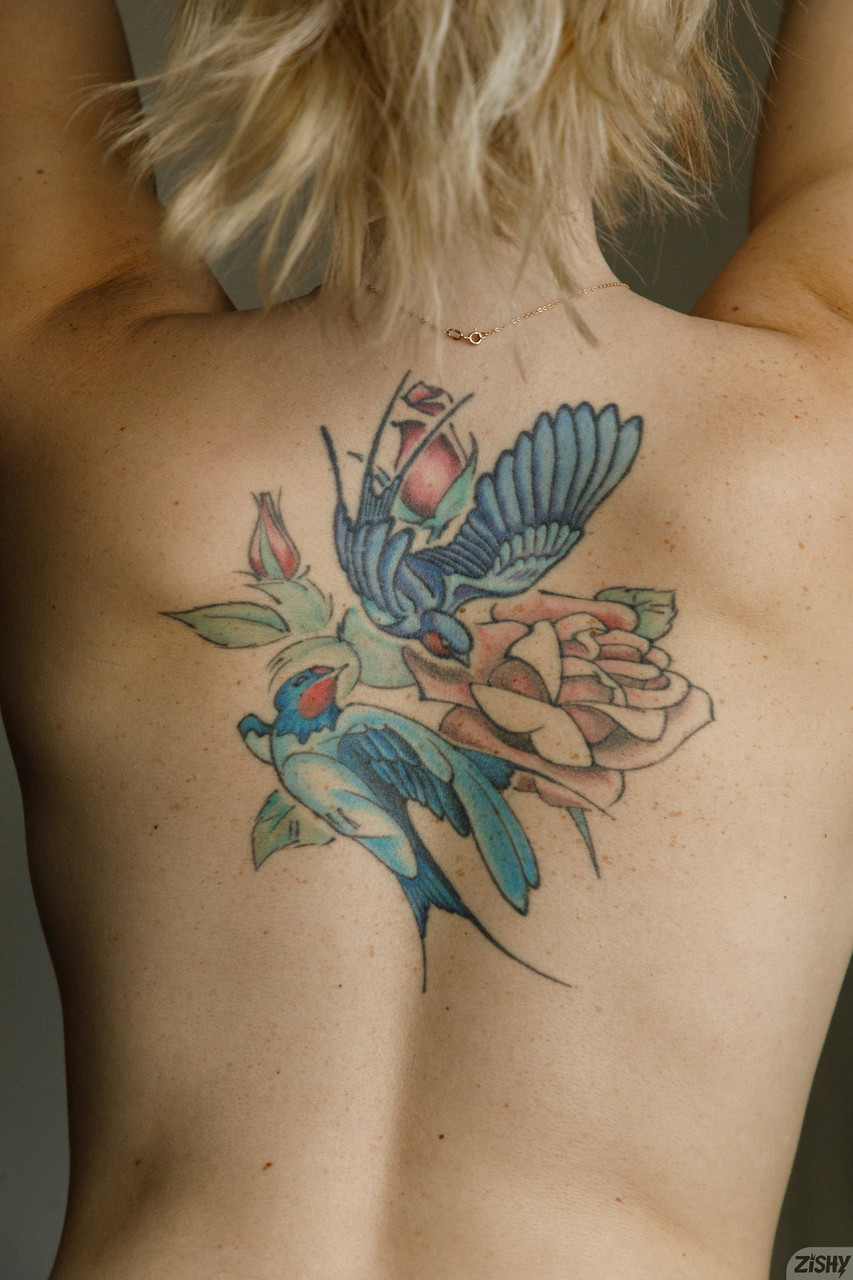 Olivia Yukon Flashes Tattoo and Big Tits in Amateur Pussy Showcase Olivia Yukon Flashes Tattoo and Big Tits in Amateur Pussy Showcase