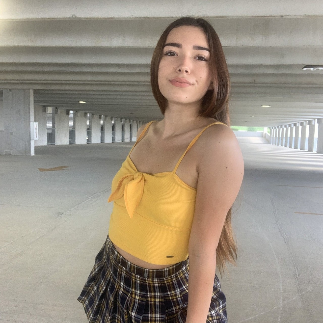 Samly Puff Lifts Skirt to Flash Big Ass in Amateur Upskirt Solo Samly Puff Lifts Skirt to Flash Big Ass in Amateur Upskirt Solo