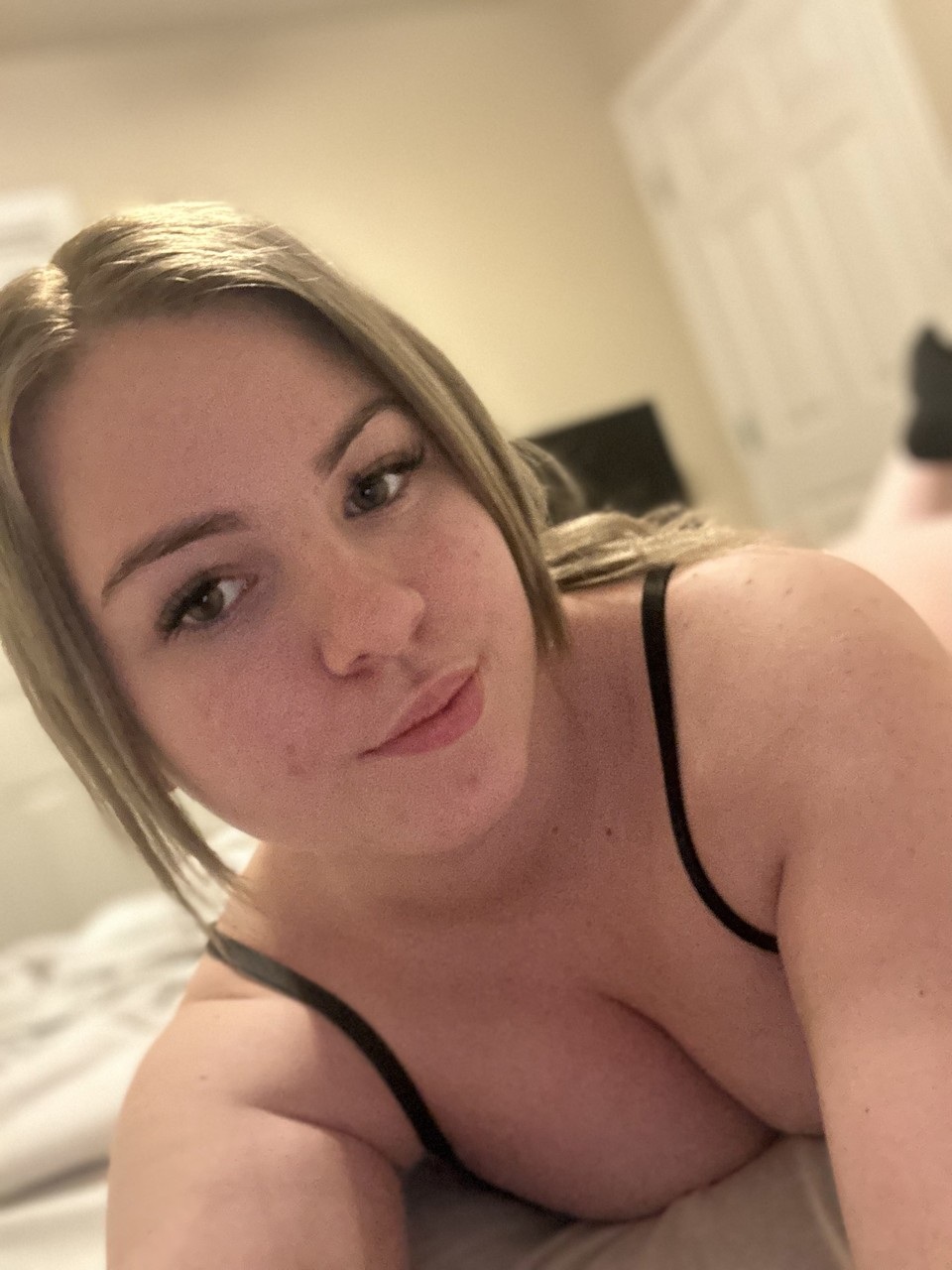 Kayla Bumsy’s OnlyFans Brings Amateur Glam Babe Heat Kayla Bumsy’s OnlyFans Brings Amateur Glam Babe Heat