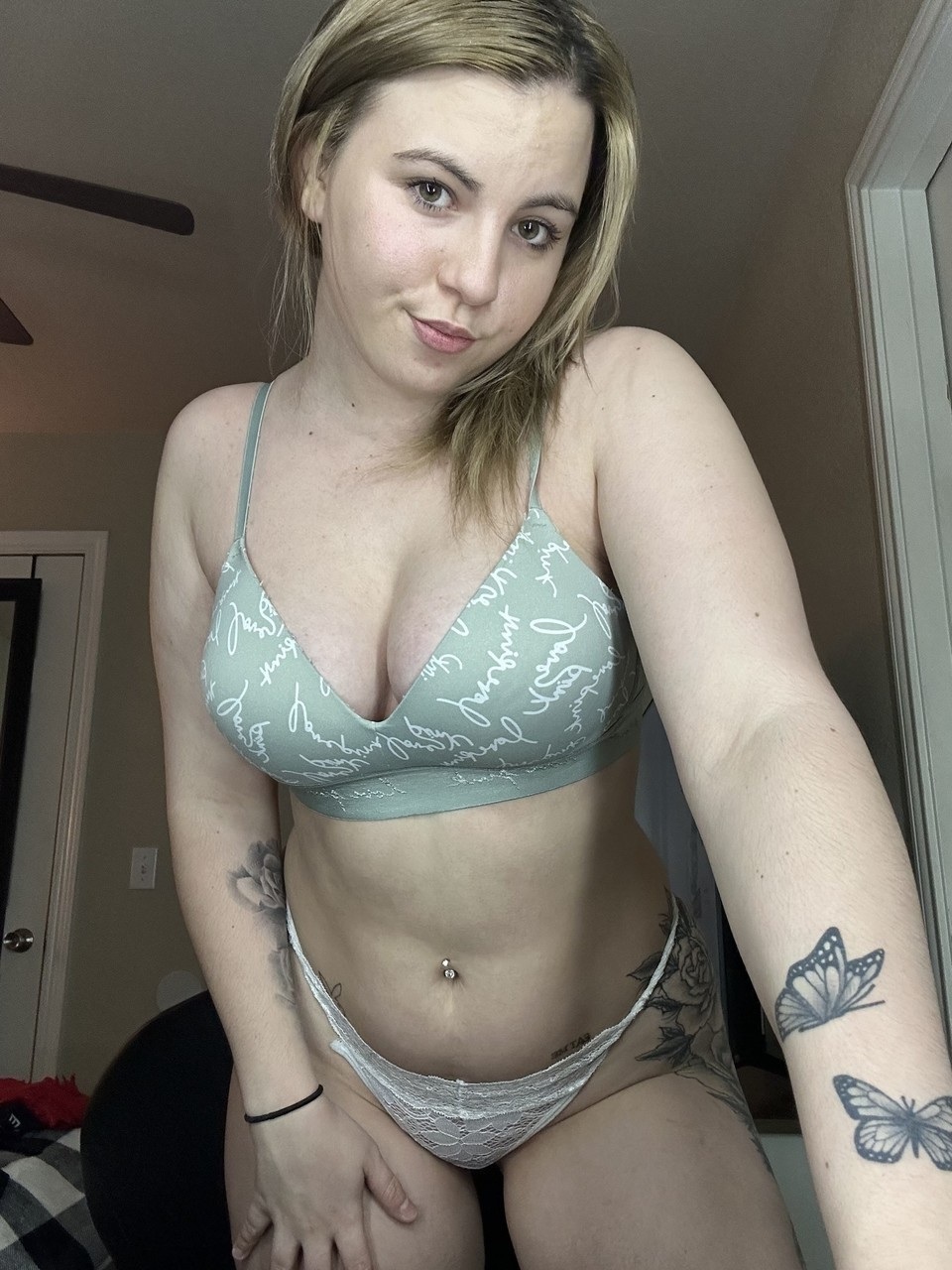 Kayla Bumsy’s OnlyFans Brings Amateur Glam Babe Heat Kayla Bumsy’s OnlyFans Brings Amateur Glam Babe Heat