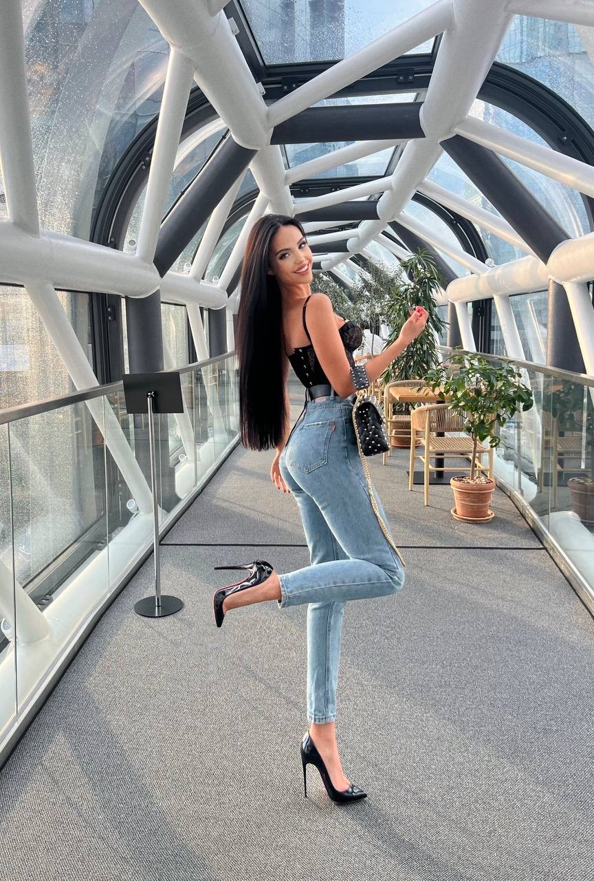 Anastasia Vi’s Solo Compilation Rocks Jeans and Lingerie Anastasia Vi’s Solo Compilation Rocks Jeans and Lingerie