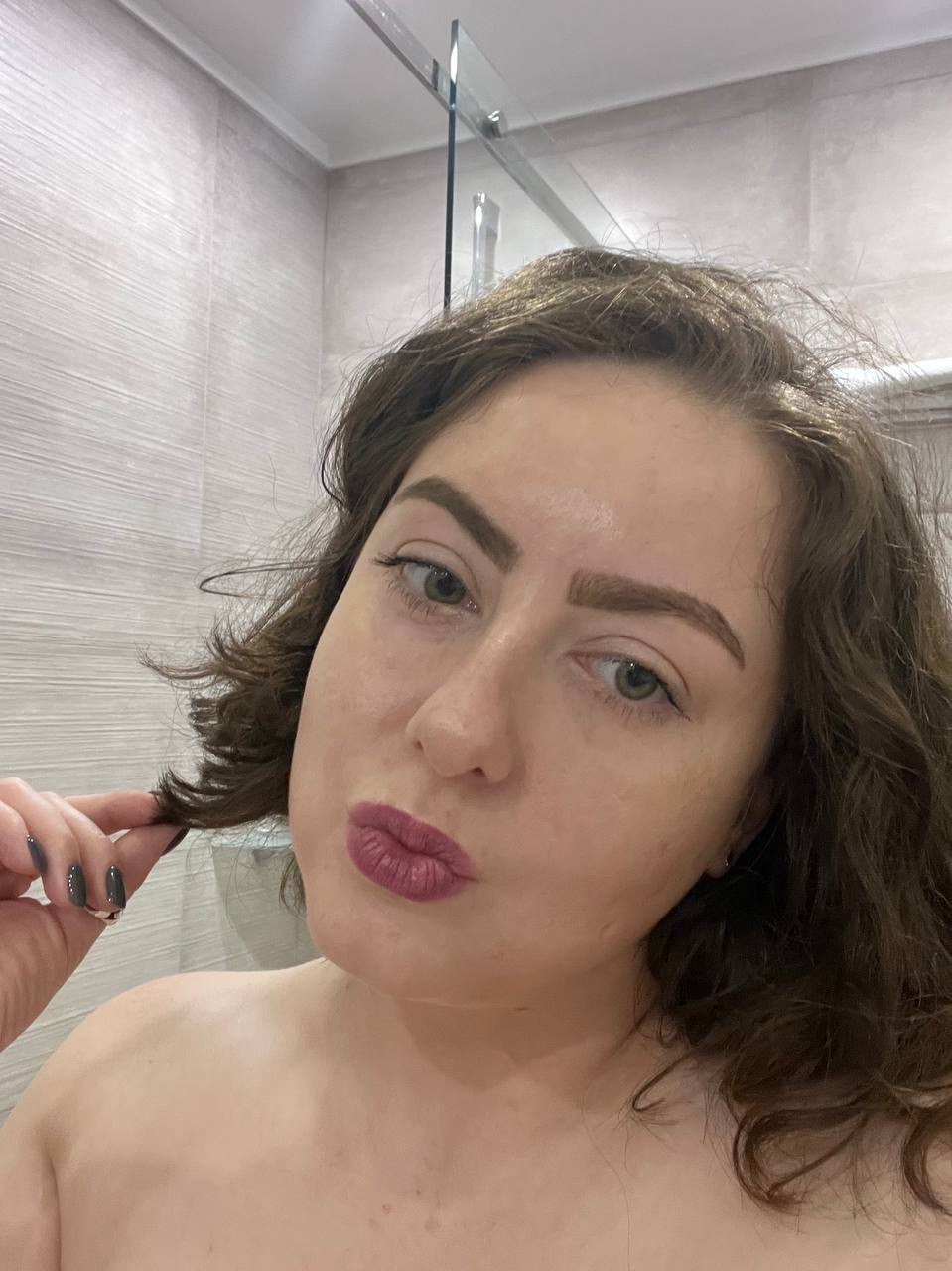 OnlyFans gordita Kristi KKK exponiendo sus arcos asesinos en el baño OnlyFans gordita Kristi KKK exponiendo sus arcos asesinos en el baño