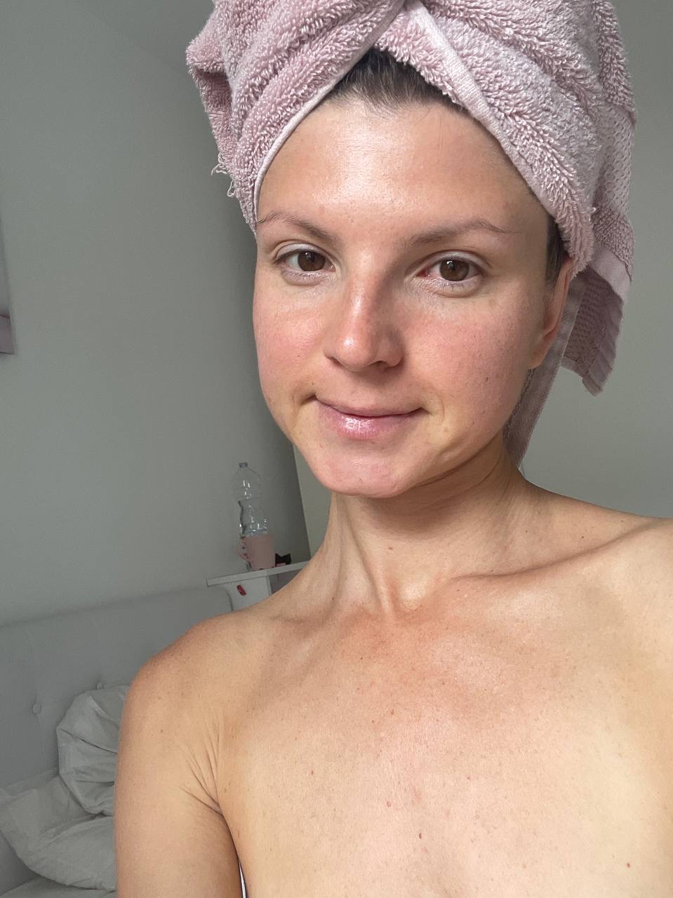 Gina Gerson, la petite amie d'OnlyFans, dévoile ses mini nichons dans un solo. Gina Gerson, la petite amie d'OnlyFans, dévoile ses mini nichons dans un solo.