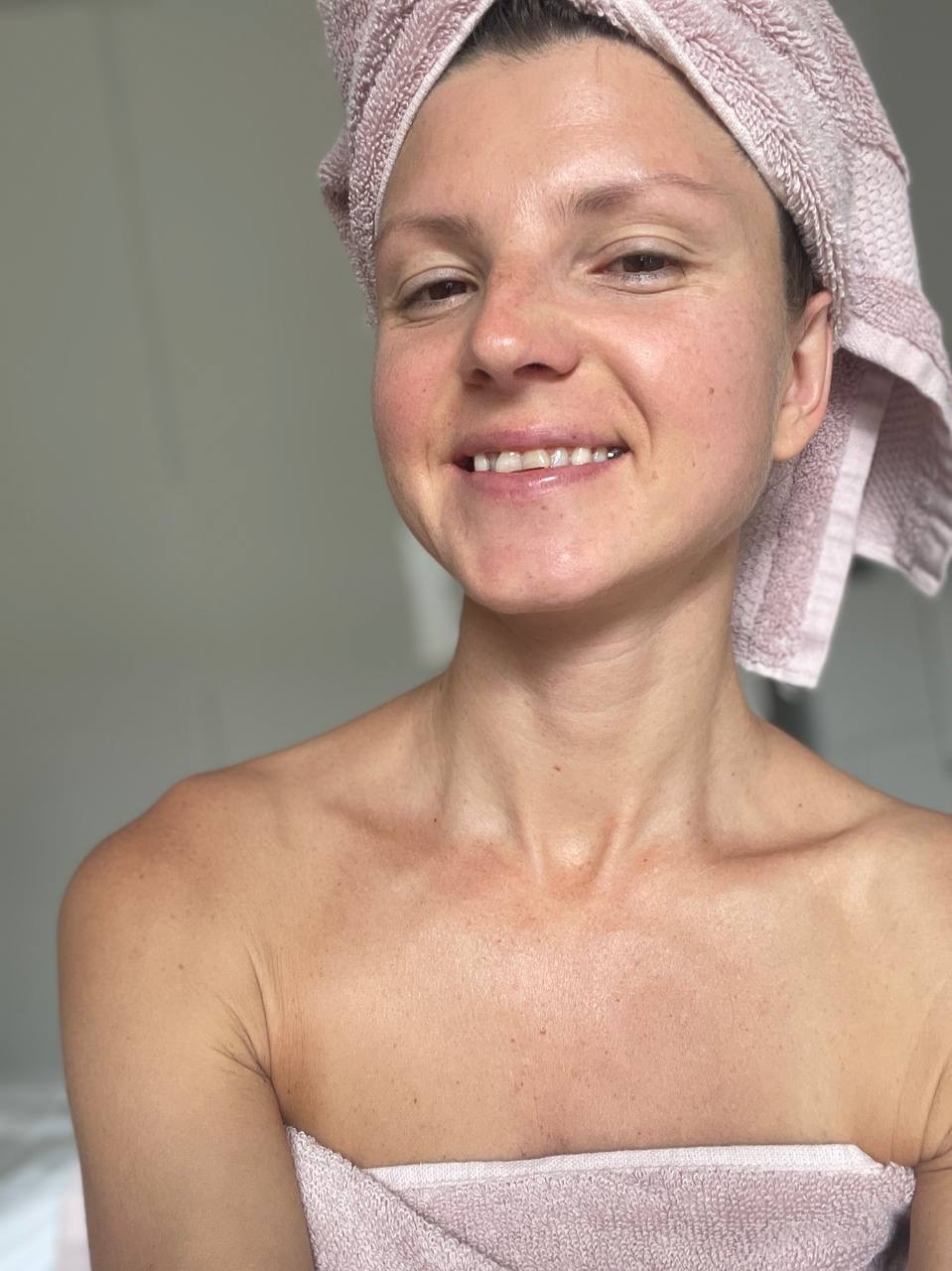 Gina Gerson, la petite amie d'OnlyFans, dévoile ses mini nichons dans un solo. Gina Gerson, la petite amie d'OnlyFans, dévoile ses mini nichons dans un solo.