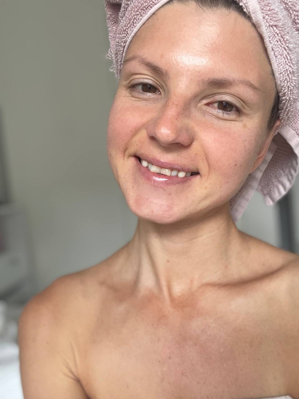 Gina Gerson, la petite amie d'OnlyFans, dévoile ses mini nichons dans un solo. Gina Gerson, la petite amie d'OnlyFans, dévoile ses mini nichons dans un solo.