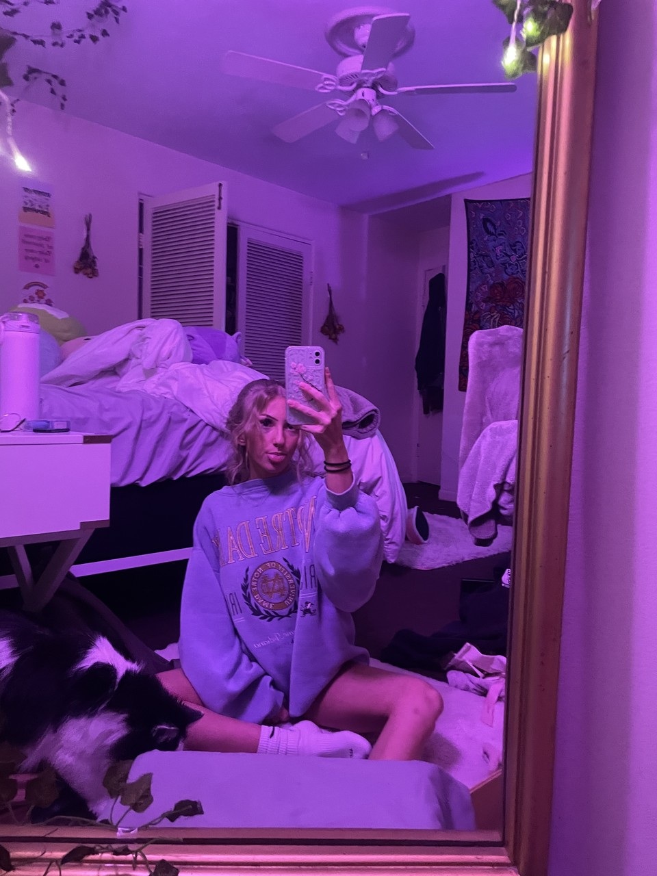 La tentatrice di OnlyFans Blondie Alexis posa in modo provocante in un assolo La tentatrice di OnlyFans Blondie Alexis posa in modo provocante in un assolo