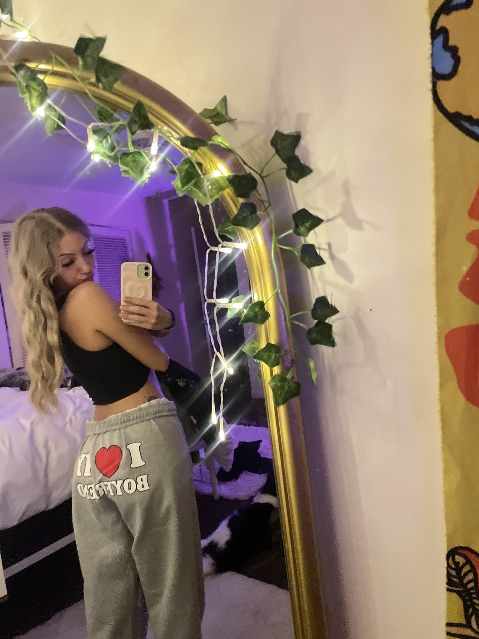 La tentatrice di OnlyFans Blondie Alexis posa in modo provocante in un assolo La tentatrice di OnlyFans Blondie Alexis posa in modo provocante in un assolo